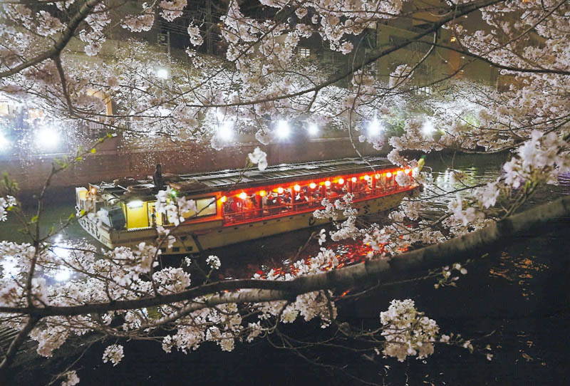 鈴木
